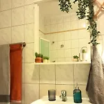 Spacious In Old-west - Leutsch דירה