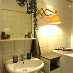 Spacious In Old-west - Leutsch *