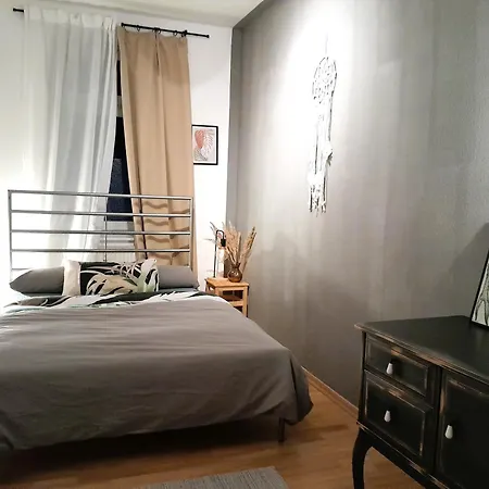 Spacious In Old-west - Leutsch Lipcse